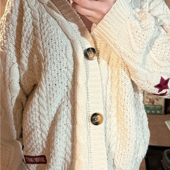 Taylor Swift Red TV Cardigan XS/SM - Picture 5 of 5